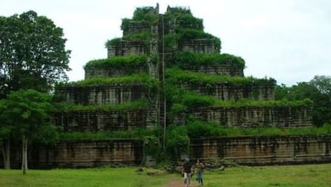 Amazing Trip! Siem Reap to Phnom Kulen & Koh Ker Temple